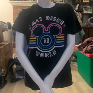 Walt disney retro shirt L